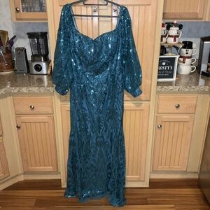 Women’s Blue Long Sequin Dress Preowned Size 16w